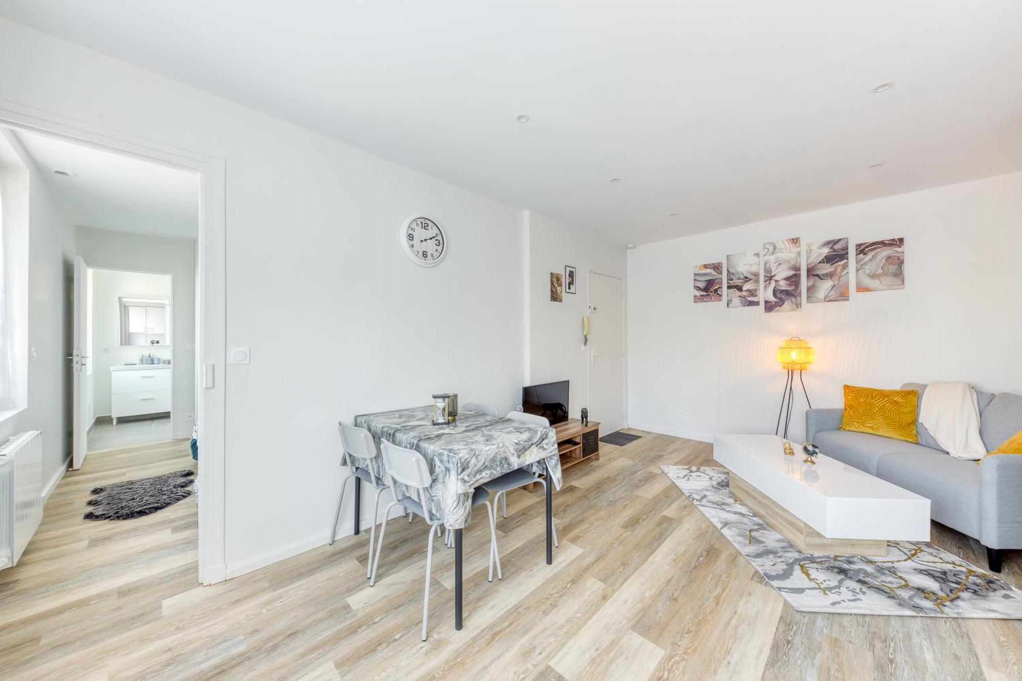 Cozy Appart 5 A 3' De La Gare - Cozy Houses Палезо Екстериор снимка